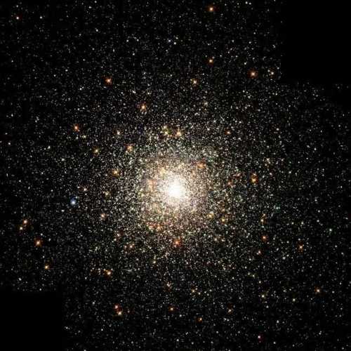 天文学家在银河系发现一个怪异的星团