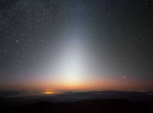 你定没见过这两种宇宙奇光(天文视频)