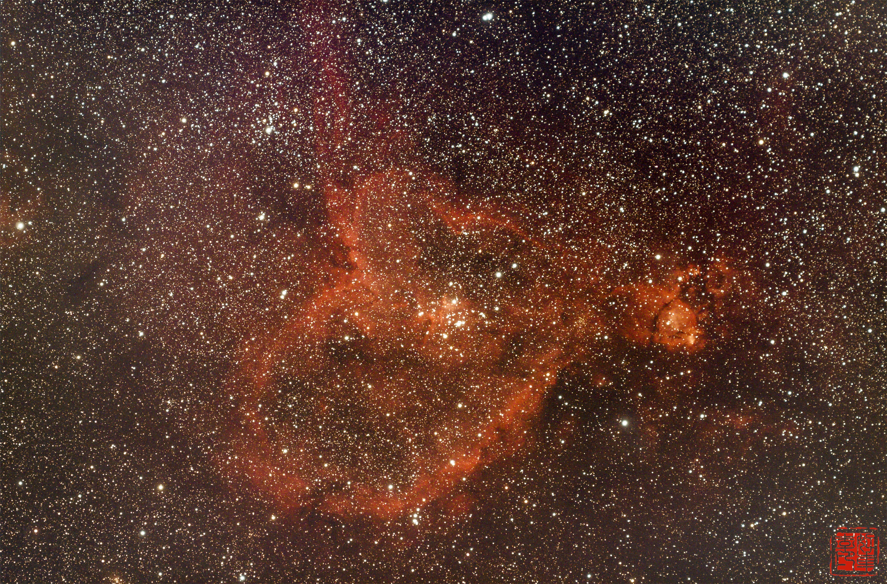 IC1805-0-6.jpg