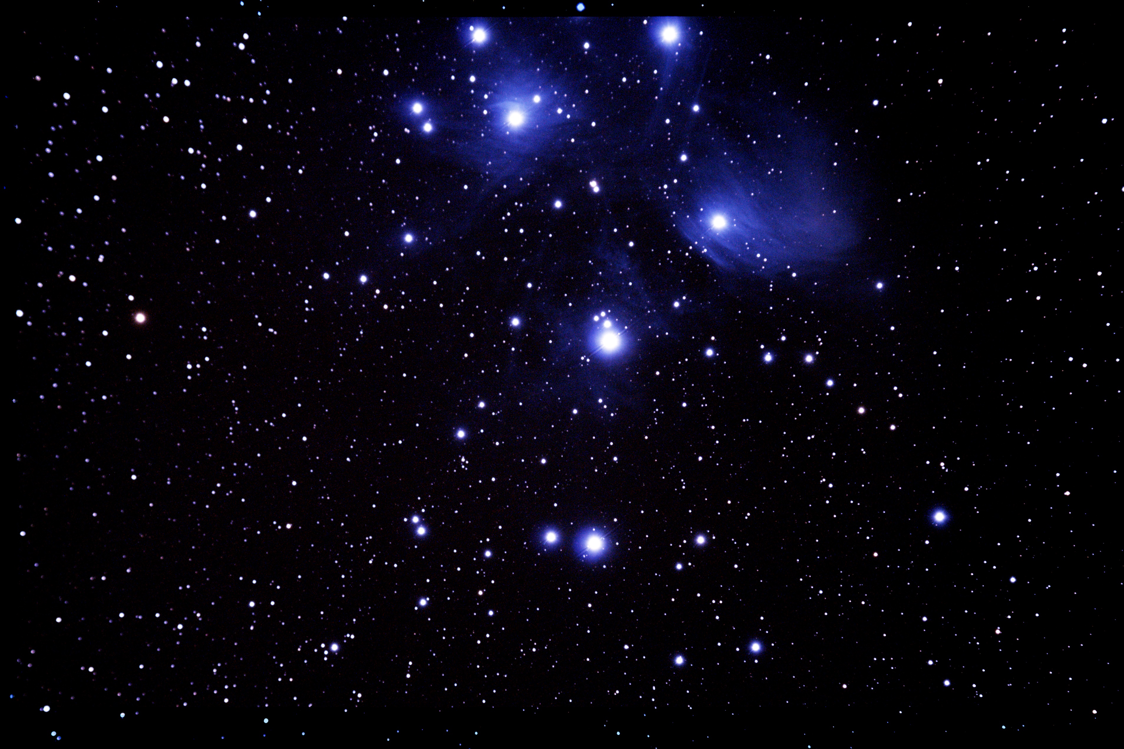 M45 昴星团.jpg