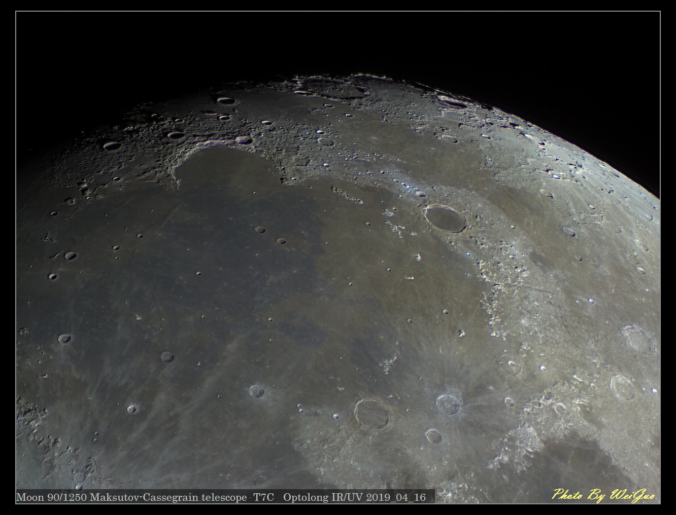 Moon_201748_g4_ap249.jpg