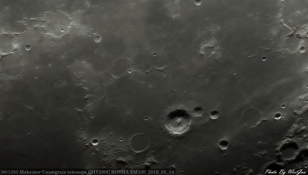 Moon_204452_g4_ap400.jpg