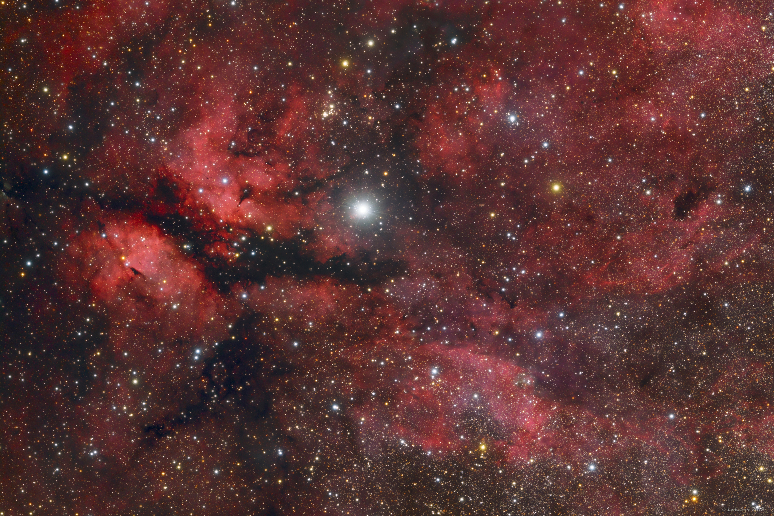 IC1318-binncrop1.jpg