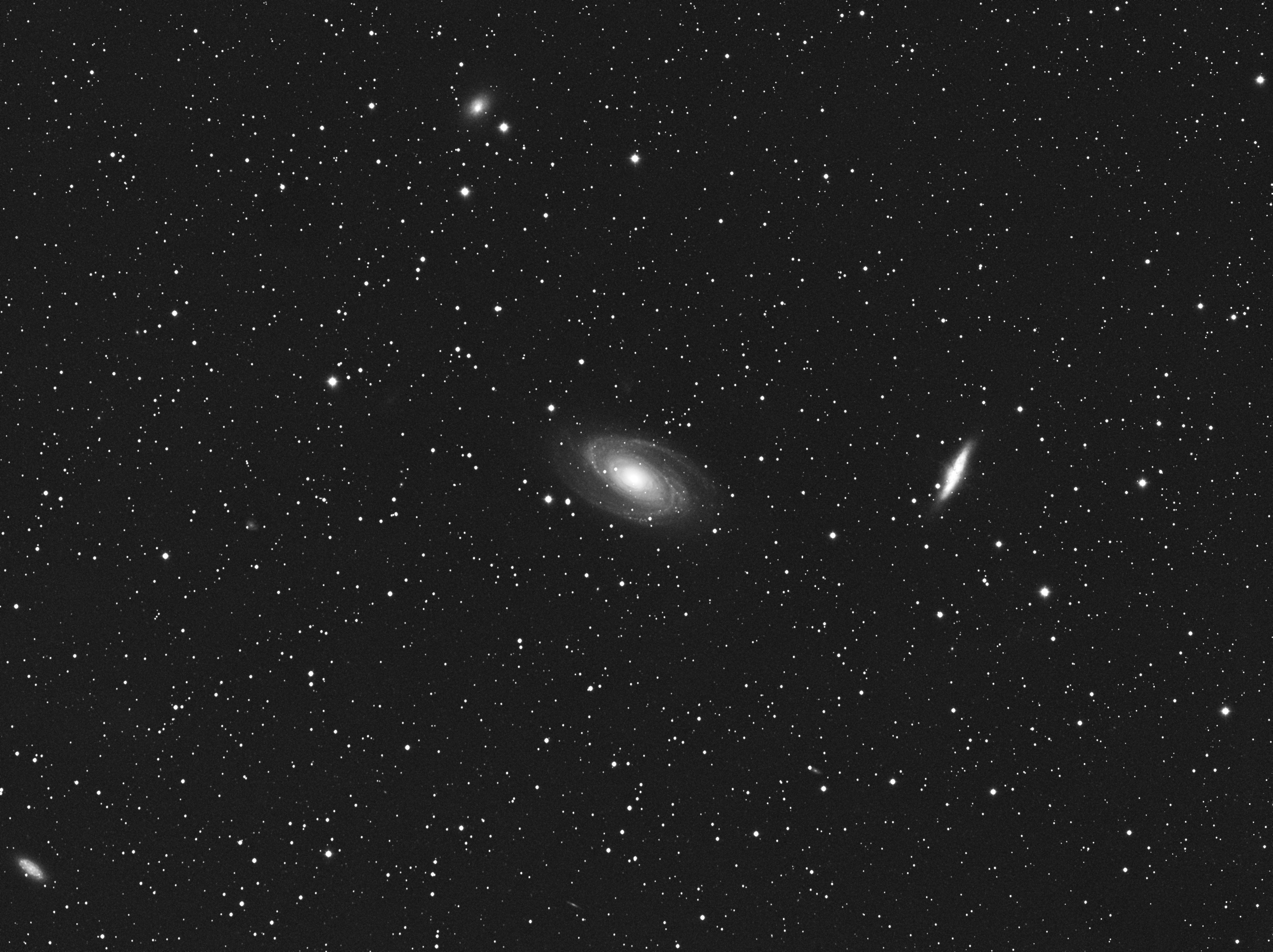 M81-L-300S_10P.jpg