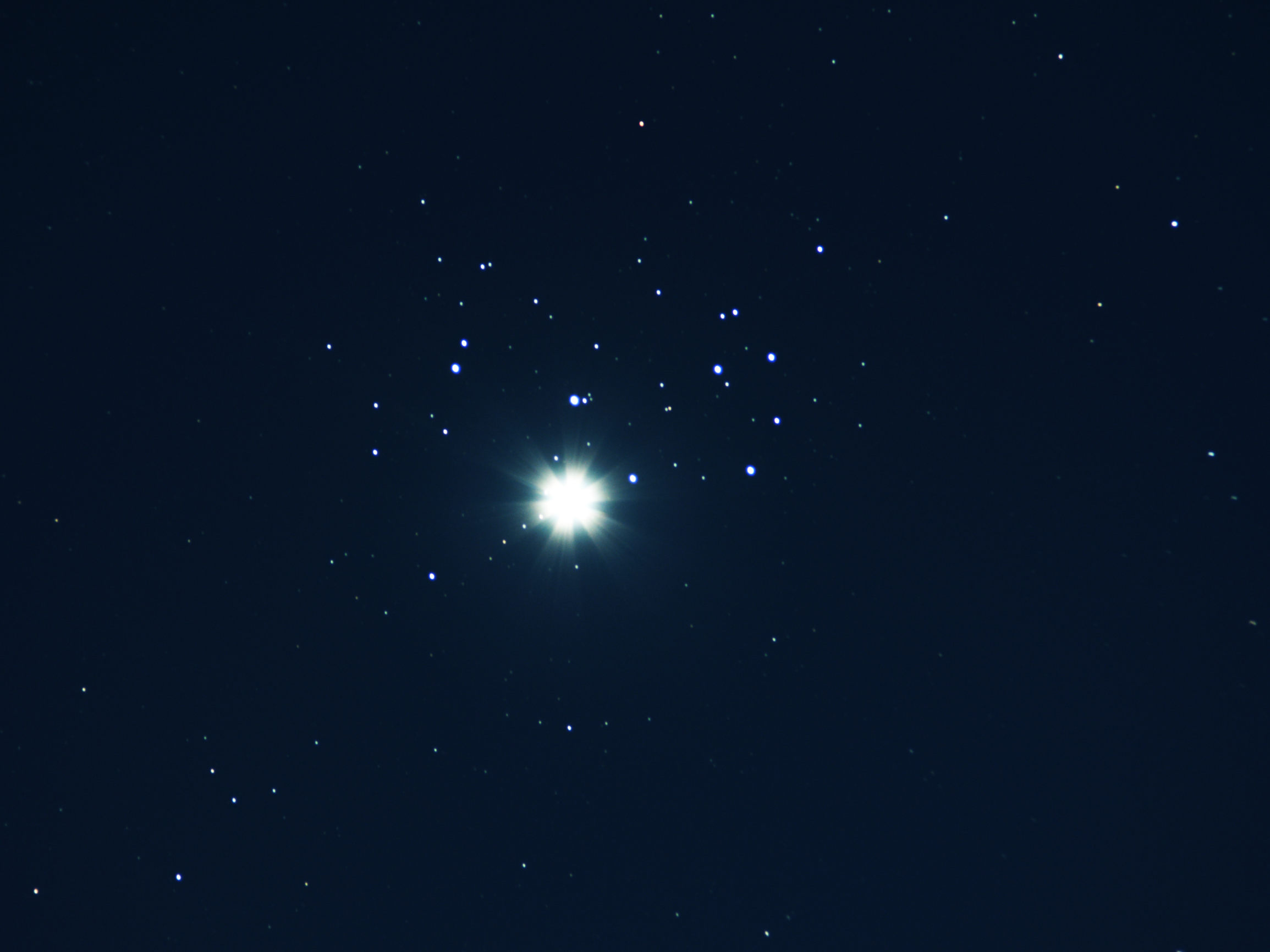 昴星团和金星.png