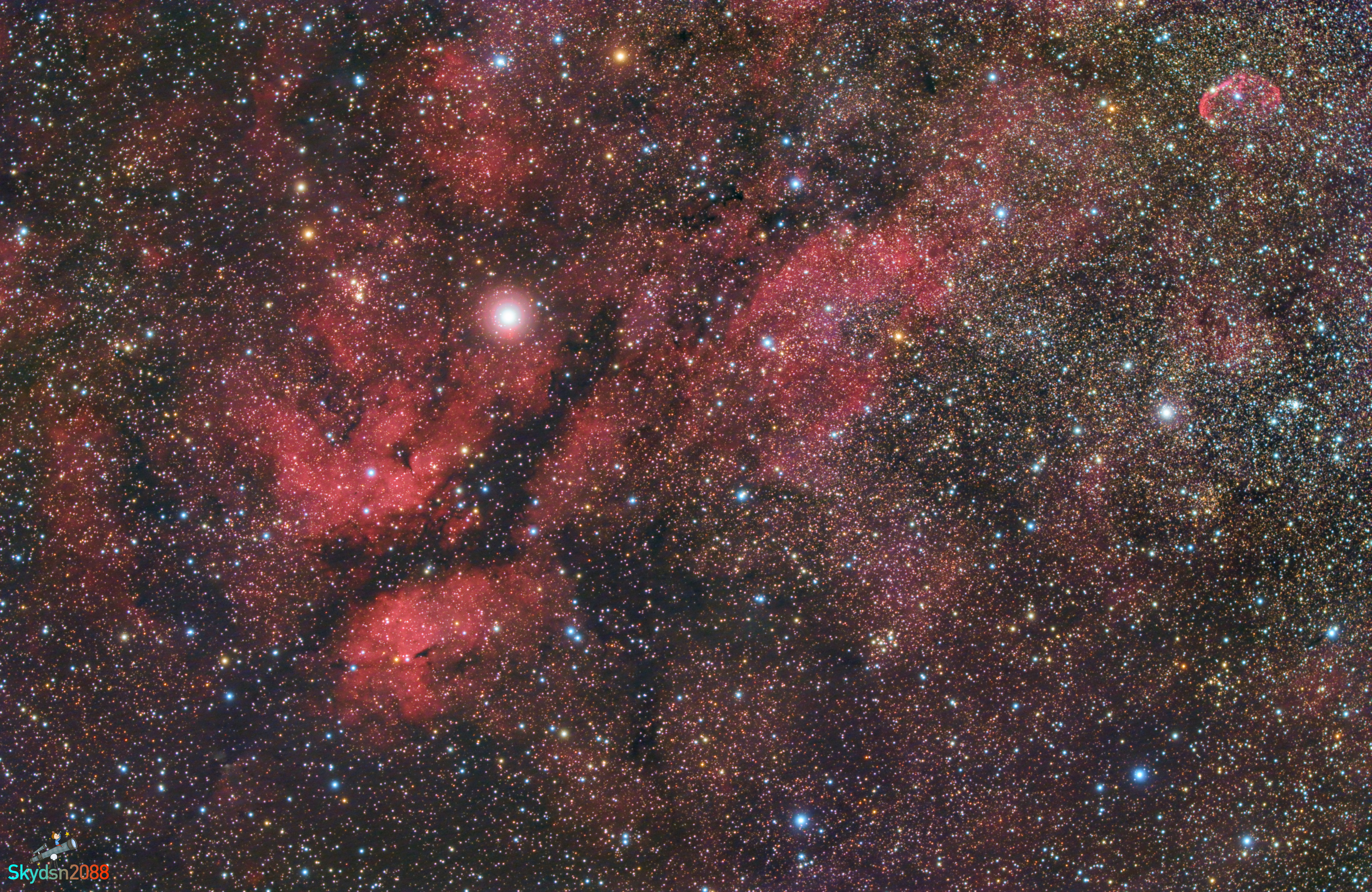 IC1318.jpg