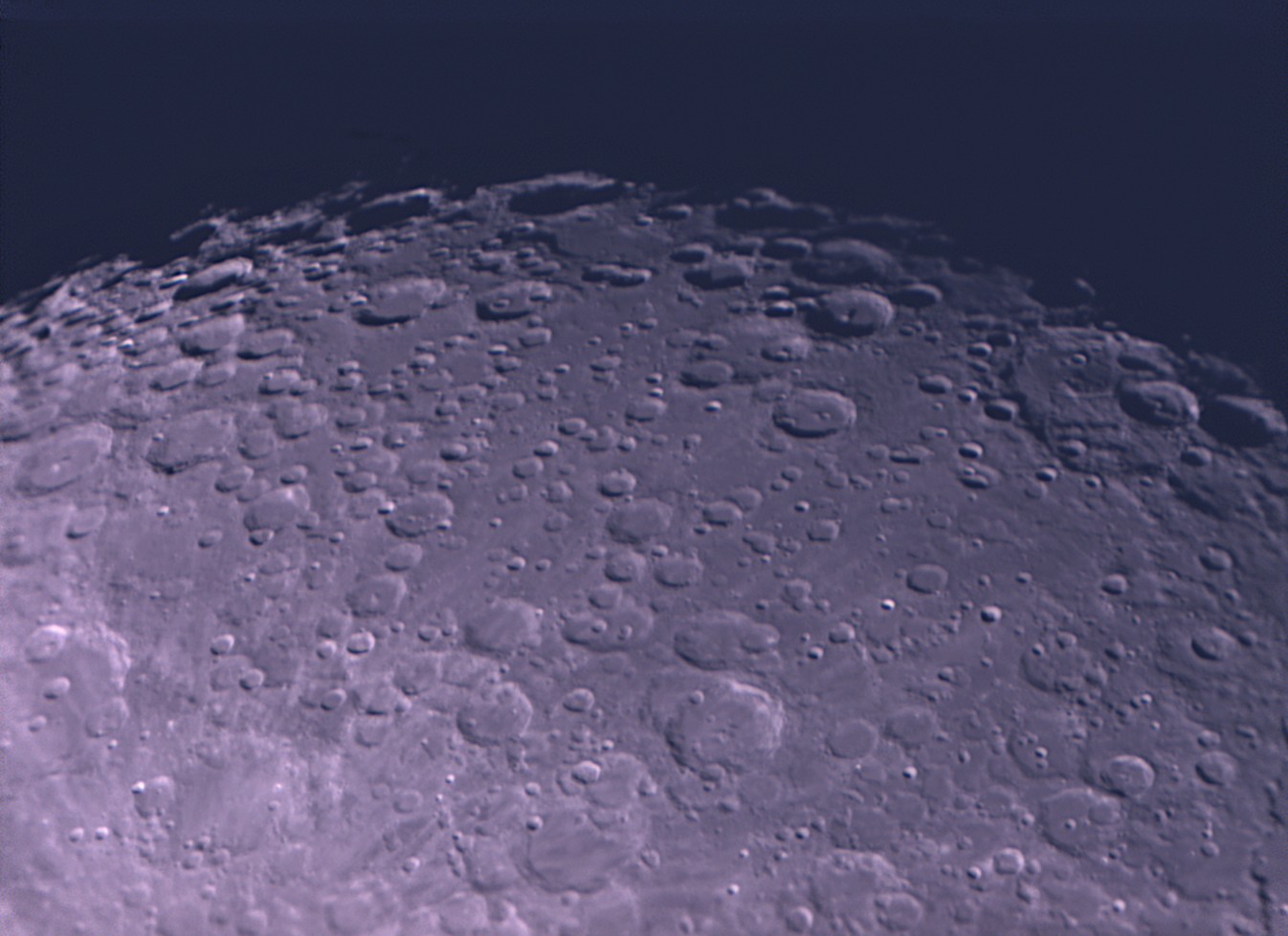 Moon_065012_lapl4_ap829x2.jpg