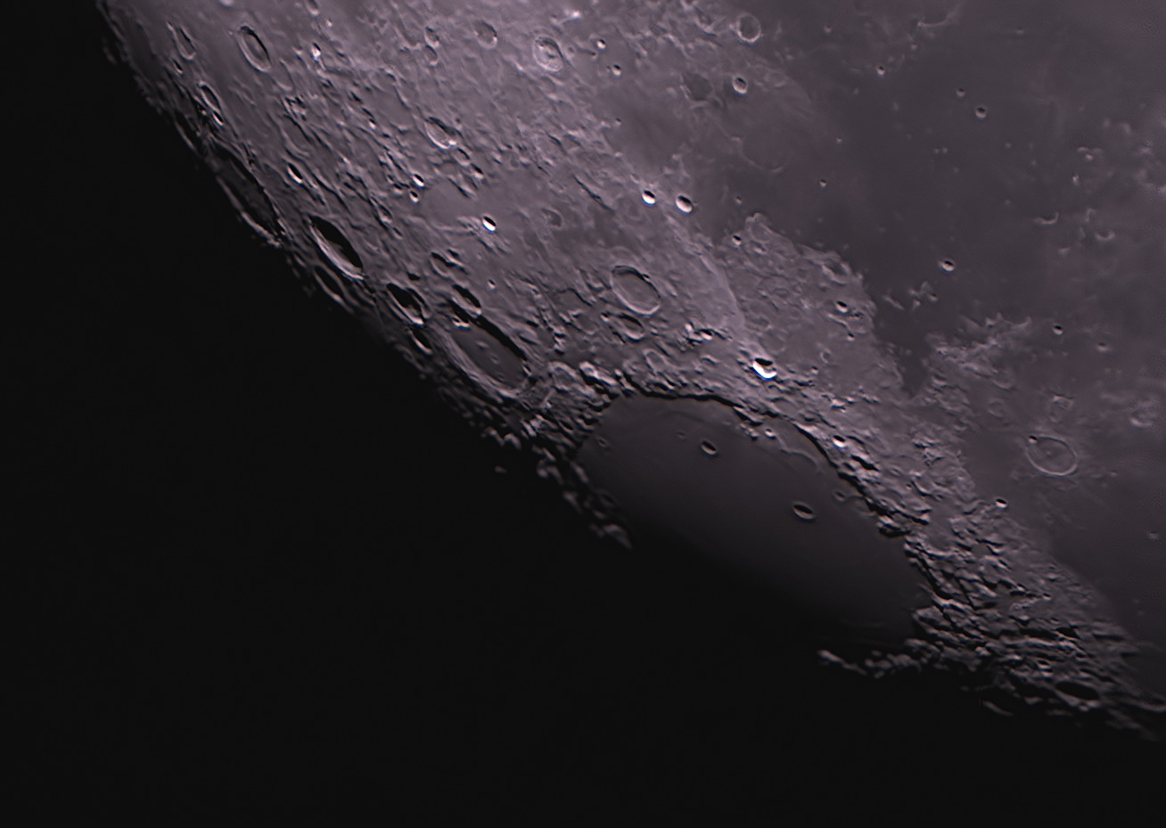 Moon_214008_lapl4_ap604_filtered.jpg