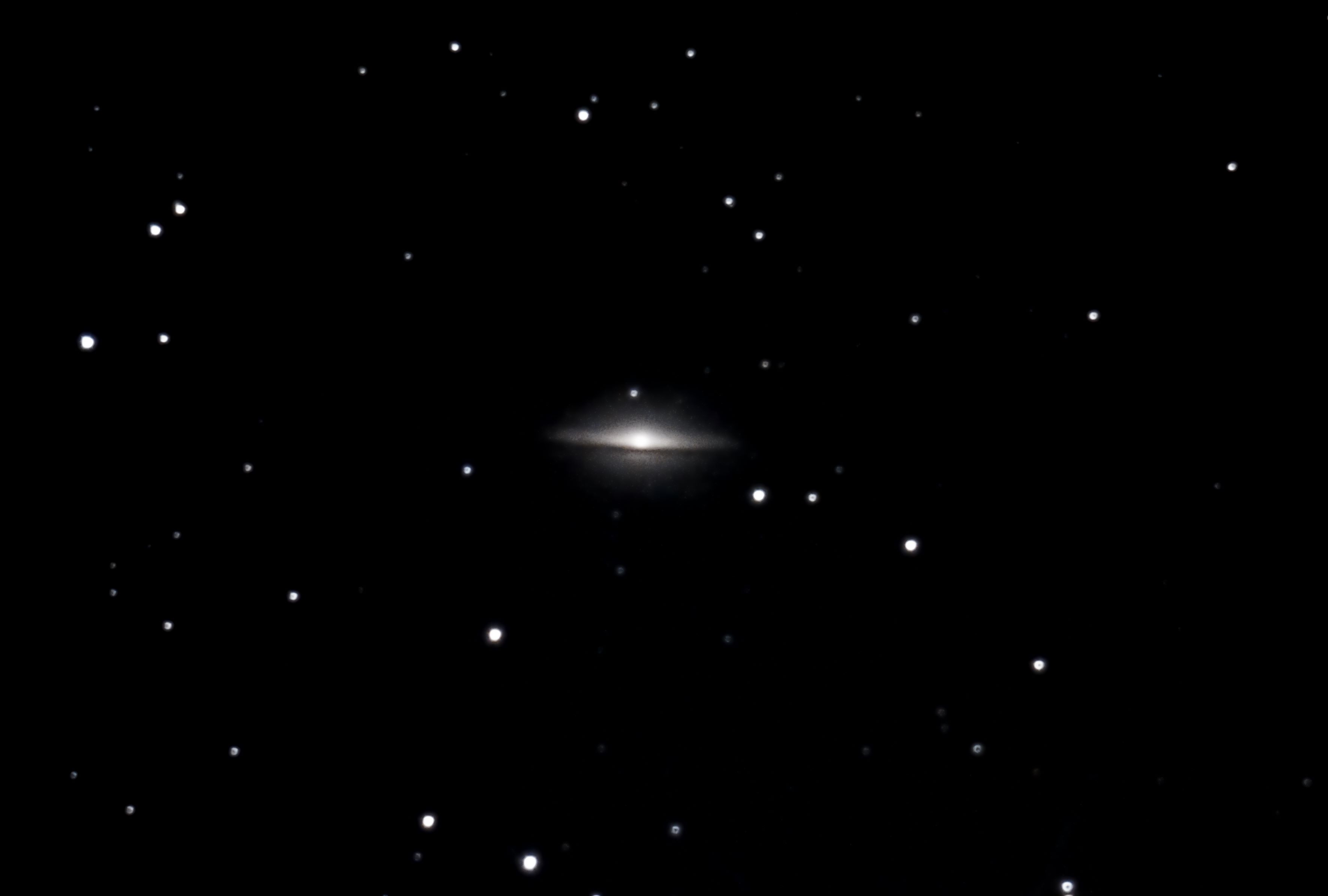 m104 草帽星系 30x24.jpg