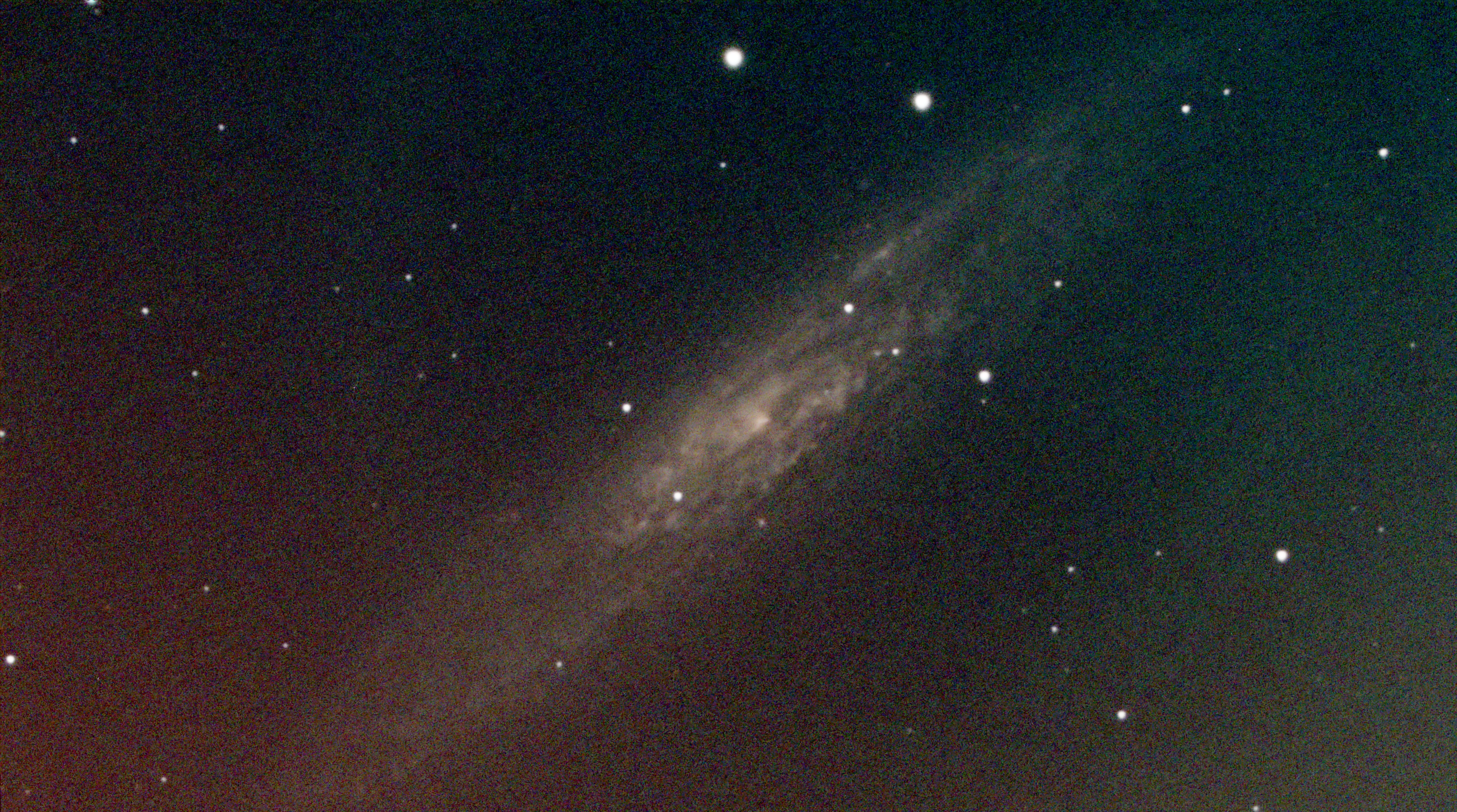 Stacked30_NGC253_120.jpeg