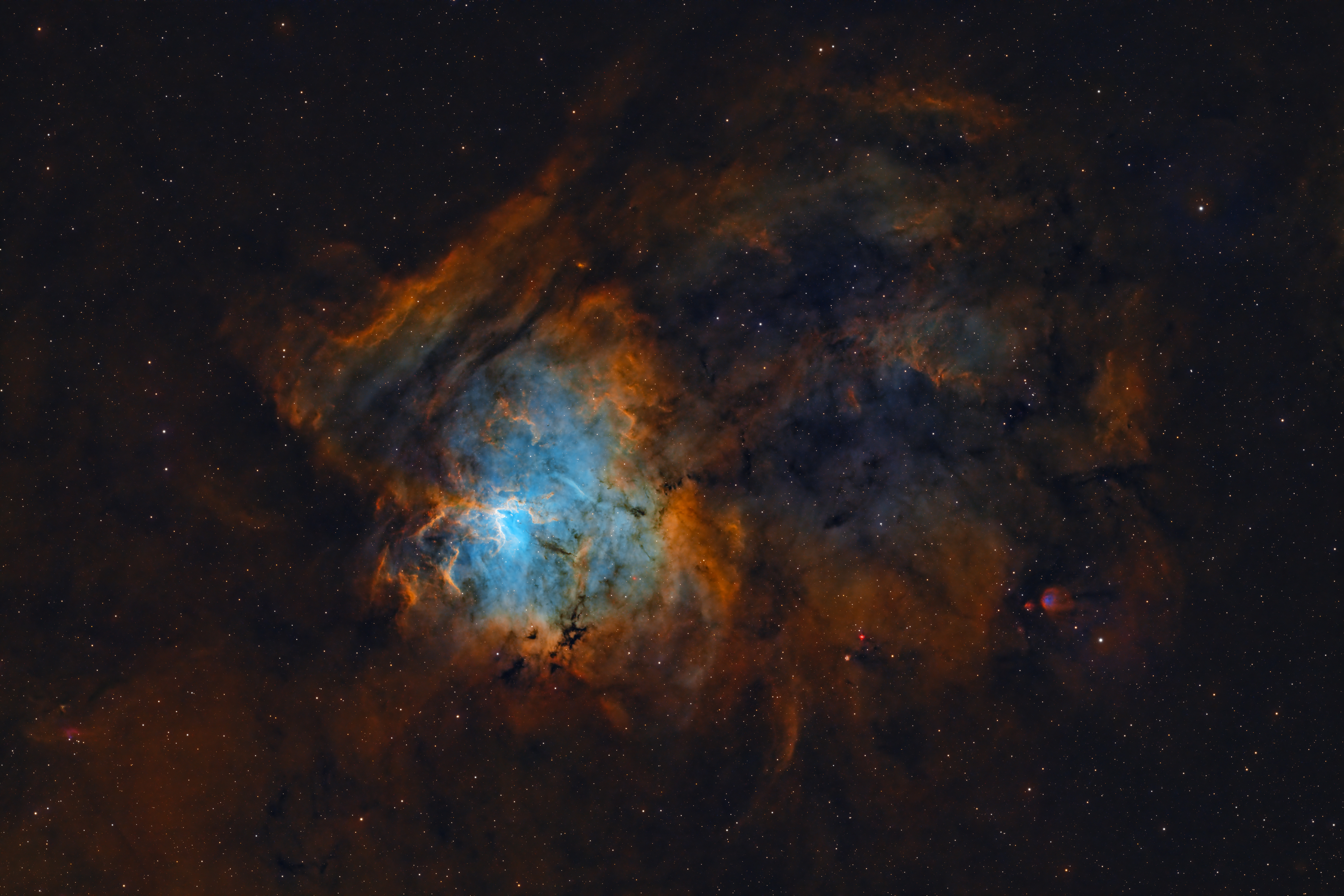 Fossil Footprint Nebula (NGC 1491).jpg