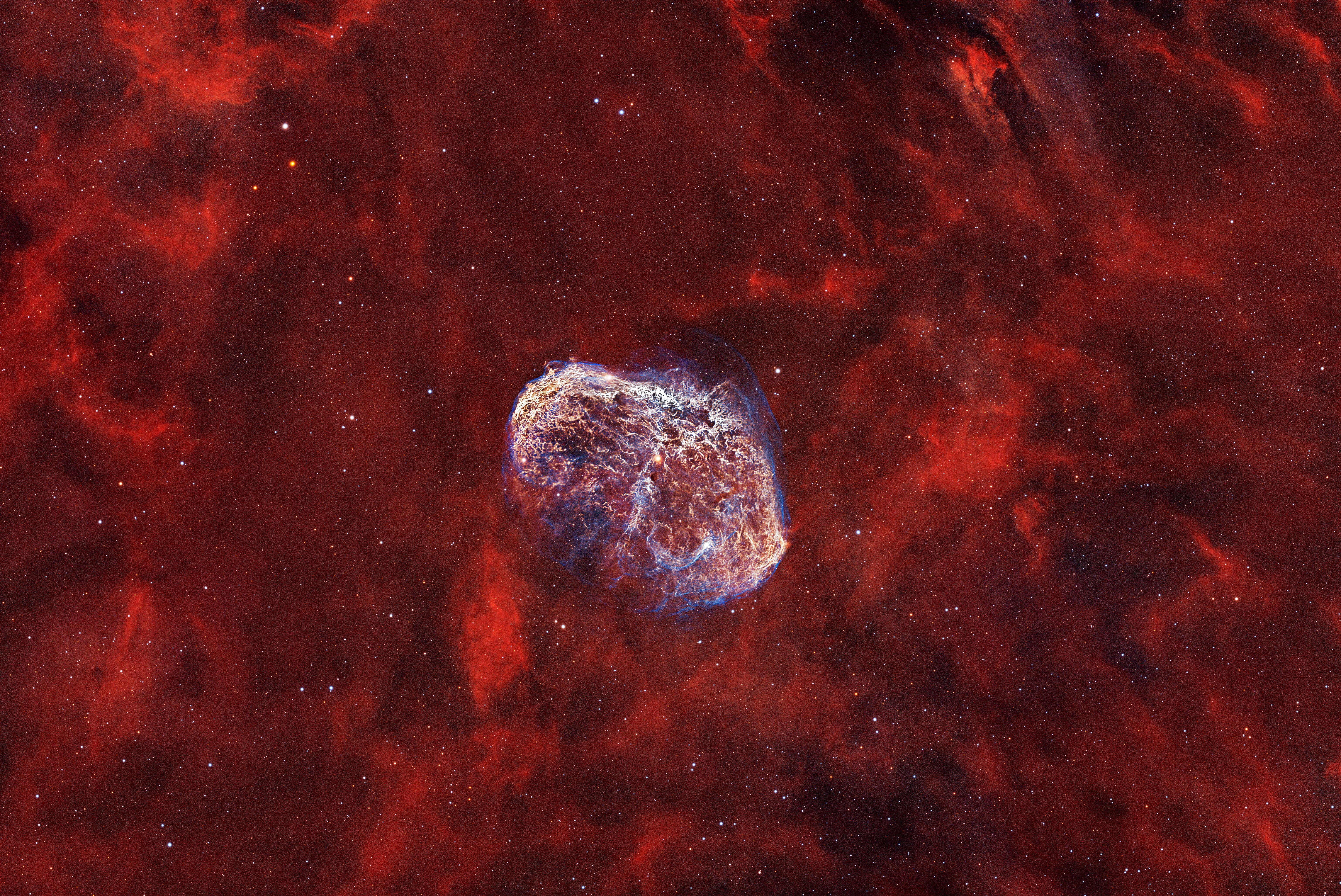 Crescent Nebula.jpg