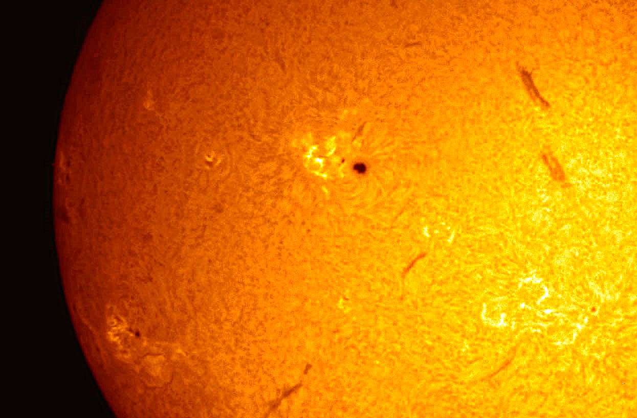 Sunspot AR4191 2025-08-25.jpg