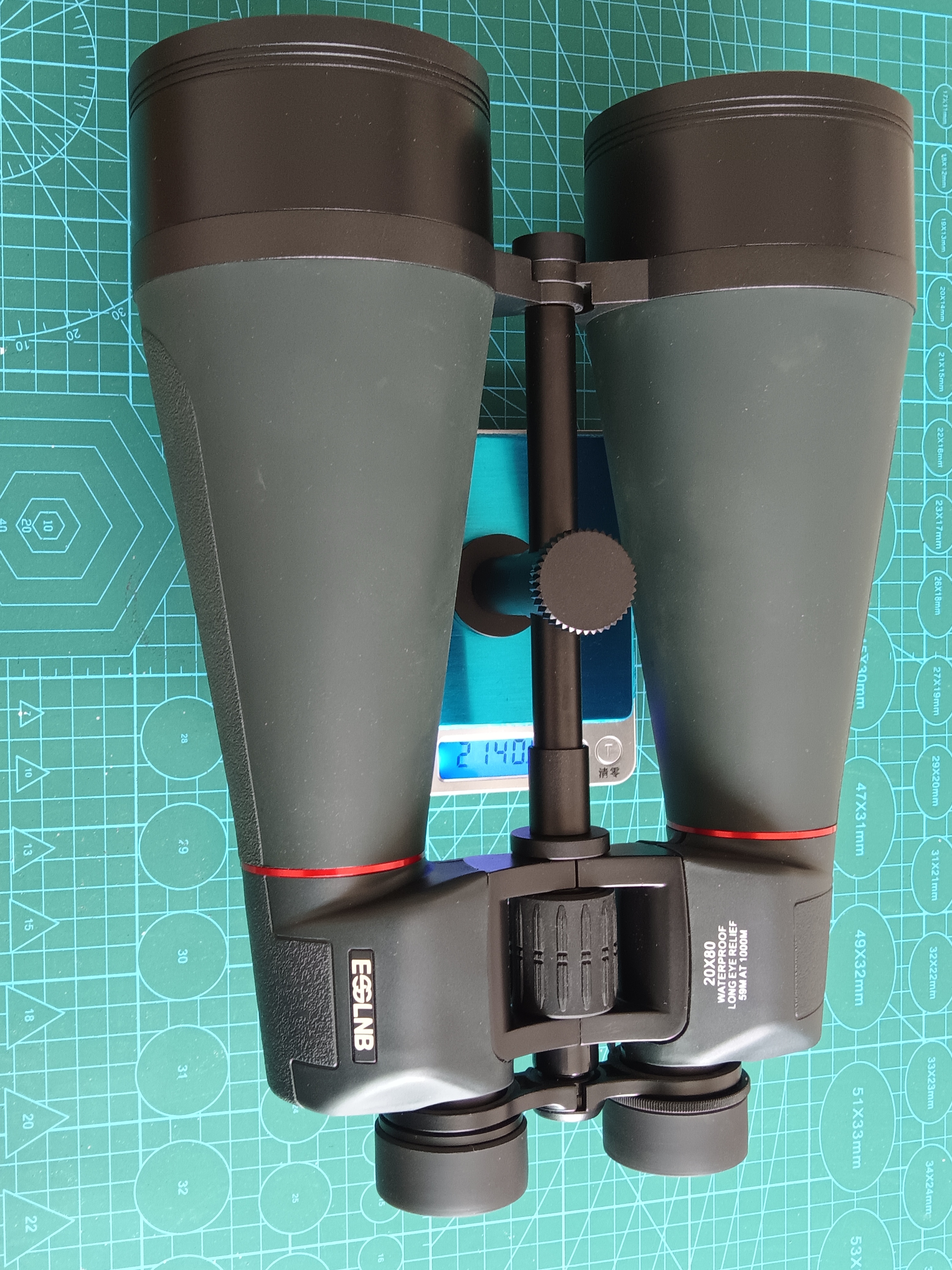 图8.“小哨所”的重量为2140克