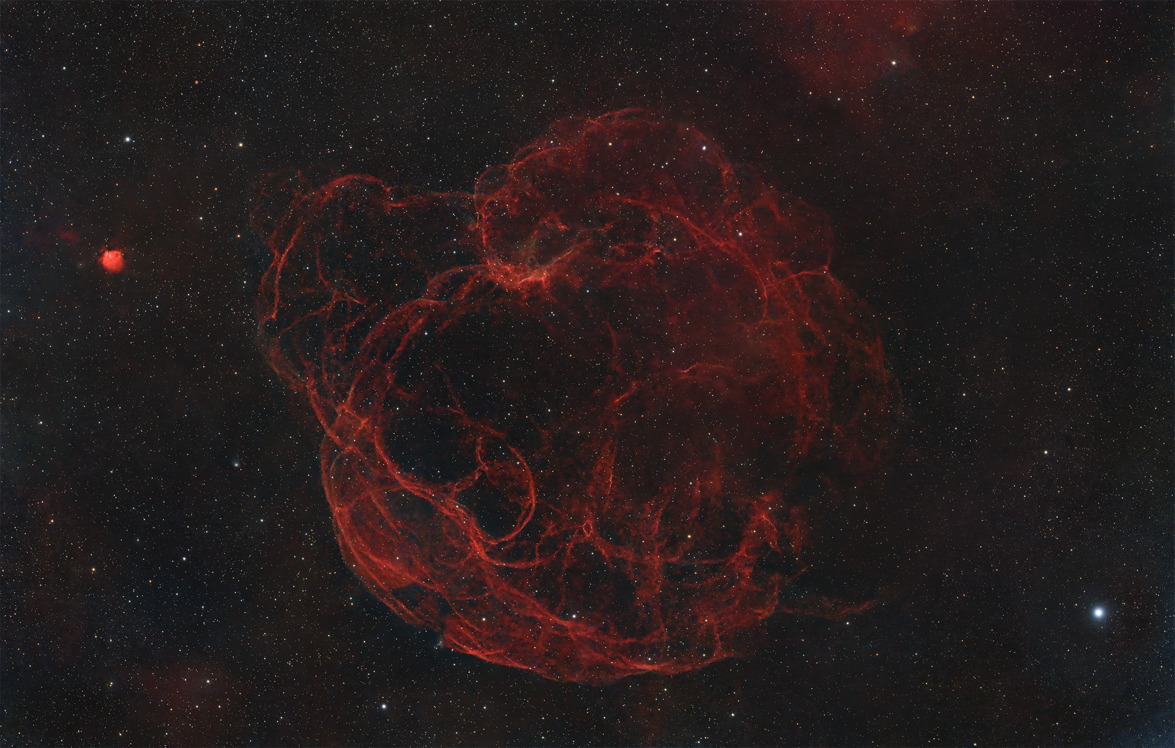 iR33ayxi845O_16536x0_ieTZ0INm小.png