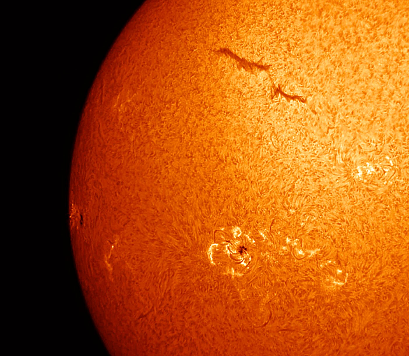 2026-06-24 Solar avtivity area in Eastern edge.jpg