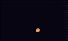 这是io在木星上的投影吗？