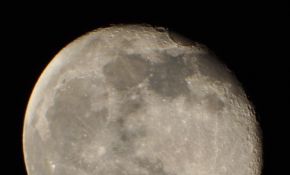 星达skywatcher90/500马卡拍月亮