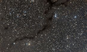 Barnard 150暗星云，总曝光9.6小时，TOA150+QHY11@若岩天文台