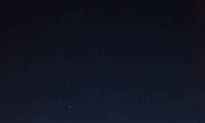 木星、火星、水星和椰子树