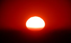 3月12日清晨、正午的太阳黑子