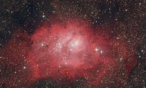 M8礁湖星云和初六的月亮