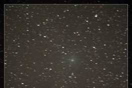糊了的 103p。彗星