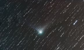 上月拍摄的P1彗星