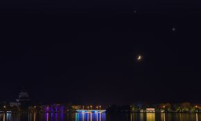 月亮和多云的星野