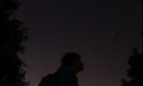 珠海 今晚的银河、星轨，刚才拍的附上...