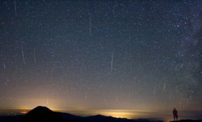 山顶的流星雨