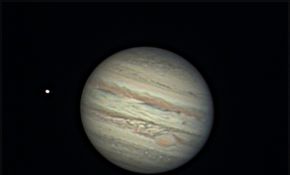 16日晚的木星大红斑