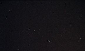 楼下的冬季星空