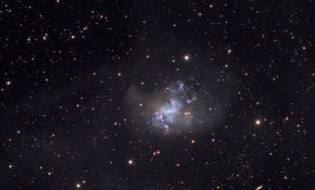 南天系列之八十一：NGC1313 网罟座棒旋星系