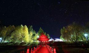 星空灿烂泸沽湖