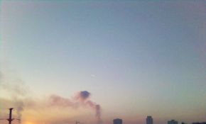 05年7月好像是16还是17号在广东江门五邑大学拍的的ufo~&lt;图中白点&gt;