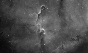 樓頂的象鼻星雲 & NGC6888