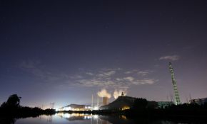 湖边星轨
