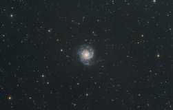 M74螺旋星系