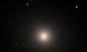 M87 , 雲南雙子天文莊園(遙控台)