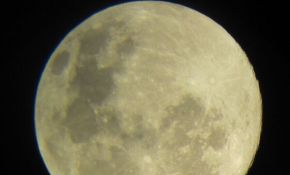 星特朗80DX+佳能数码相机IXUS132 拍月亮