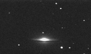 M51和M104照片