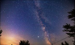 8月13日北京野外坟地的流星雨和银河，我真的太拼了