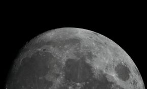 7月23日的月亮