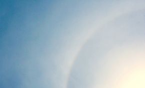 阴历4月8日，菩萨诞生日，在北京龙庆峡拍到的日晕