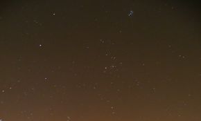 新鲜出炉的冬季星空