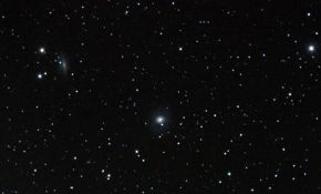 M77和它附近的星系