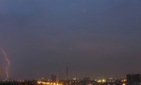 小DC星野 闪电