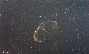 月牙星云NGC6888