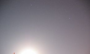 月光下的星空